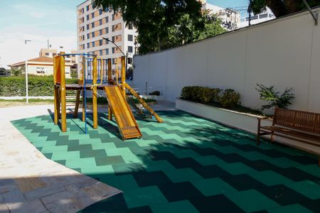 Apartamento à venda com 80m², 2 quartos e 2 vagasÁrea comum - Playground