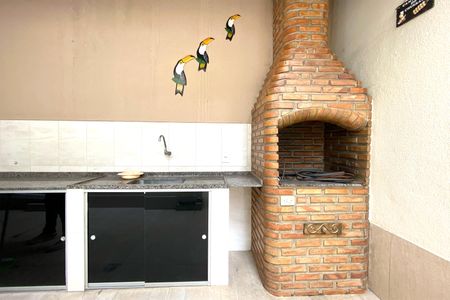 Apartamento à venda com 125m², 3 quartos e 2 vagas Apartamento à venda com 125m², 3 quartos e 2 vagasChurrasqueira