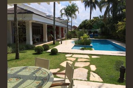 Casa de condomínio à venda com 1000m², 5 quartos e 6 vagas