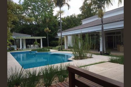 Casa de condomínio à venda com 1000m², 5 quartos e 6 vagas