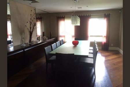 Casa de condomínio à venda com 1000m², 5 quartos e 6 vagas