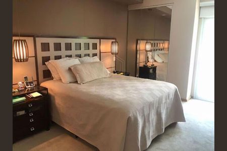 Casa de condomínio à venda com 1000m², 5 quartos e 6 vagas