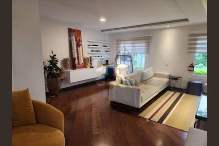 Casa à venda com 5 quartos, 450m² em Alphaville Industrial, Barueri