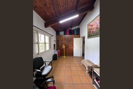 Casa à venda com 250m², 3 quartos e 4 vagas