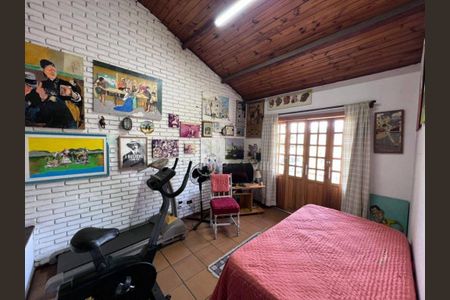 Casa à venda com 250m², 3 quartos e 4 vagas
