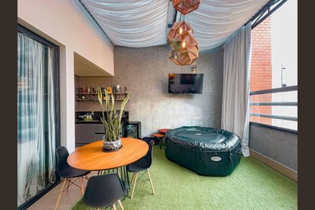 Apartamento à venda com 2 quartos, 127m² em Alphaville Industrial, Barueri