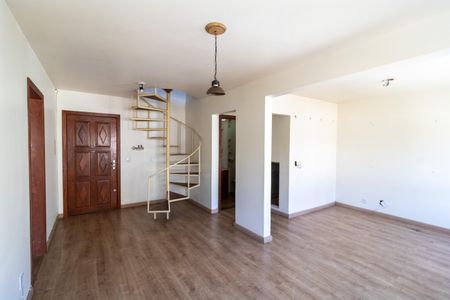 Sala de apartamento para alugar com 2 quartos, 90m² em Cristal, Porto Alegre