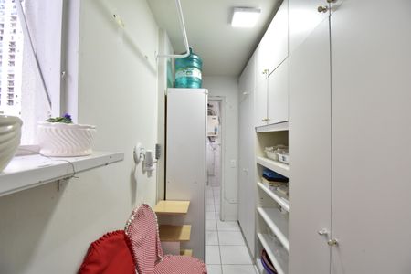 Apartamento para alugar com 124m², 3 quartos e 1 vagaÁrea de Serviço