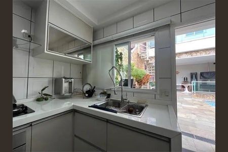 Casa à venda com 400m², 3 quartos e 5 vagas