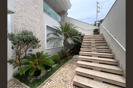 Casa à venda com 400m², 3 quartos e 5 vagas