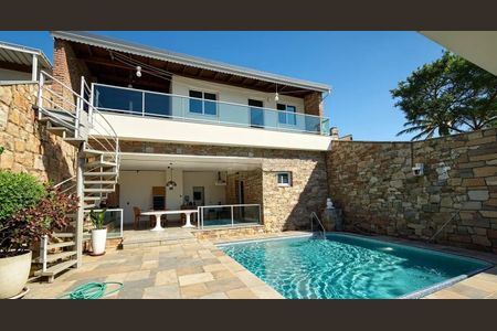 Casa à venda com 400m², 3 quartos e 5 vagas