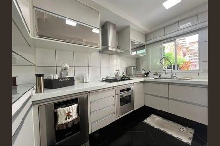 Casa à venda com 400m², 3 quartos e 5 vagas