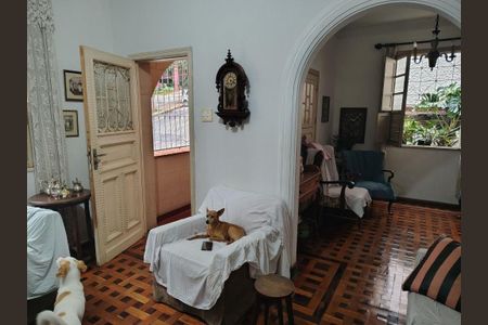 Casa à venda com 3 quartos, 180m² em Lourdes, Belo Horizonte