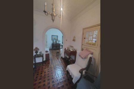 Casa à venda com 3 quartos, 180m² em Lourdes, Belo Horizonte