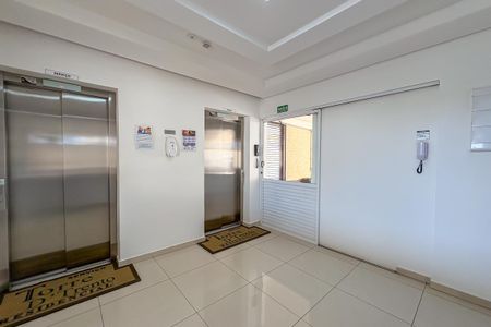 Apartamento à venda com 44m², 1 quarto e 1 vagaHall de entrada