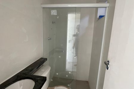 Casa para alugar com 60m², 2 quartos e 1 vaga Casa para alugar com 60m², 2 quartos e 1 vagaBanheiro 2