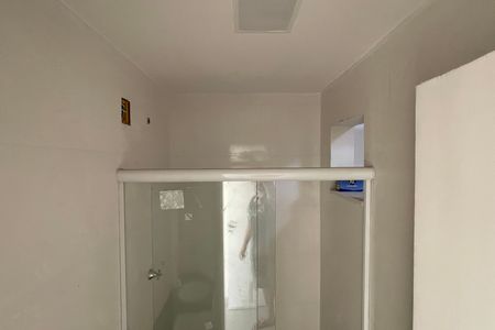 Casa para alugar com 60m², 2 quartos e 1 vaga Casa para alugar com 60m², 2 quartos e 1 vagaBanheiro 2