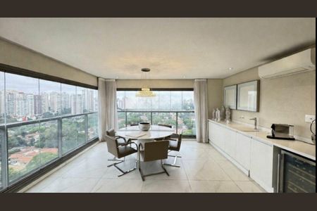 Apartamento à venda com 3 quartos, 131m² em Campo Belo, São Paulo