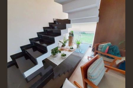 Casa à venda com 4 quartos, 350m² em Vargem Grande, Rio de Janeiro