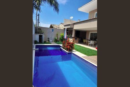 Casa à venda com 4 quartos, 350m² em Vargem Grande, Rio de Janeiro