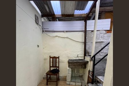 Casa à venda com 60m², 3 quartos e sem vagaÁrea de Serviço ( casa 1 e 2 ) 