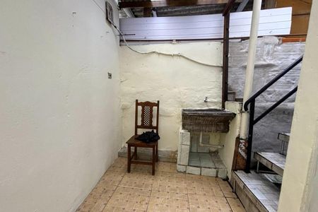 Casa à venda com 60m², 3 quartos e sem vagaÁrea de Serviço ( casa 1 e 2 ) 