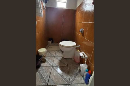 Casa à venda com 60m², 3 quartos e sem vagaBanheiro casa 1 