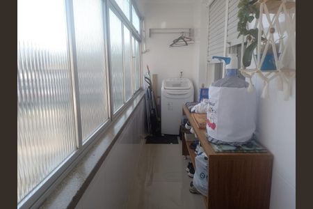 Apartamento à venda com 66m², 2 quartos e sem vaga Apartamento à venda com 66m², 2 quartos e sem vagaVaranda