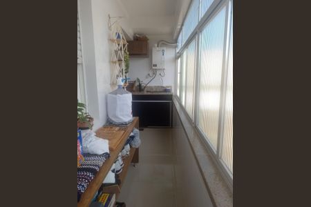 Apartamento à venda com 66m², 2 quartos e sem vaga Apartamento à venda com 66m², 2 quartos e sem vagaVaranda
