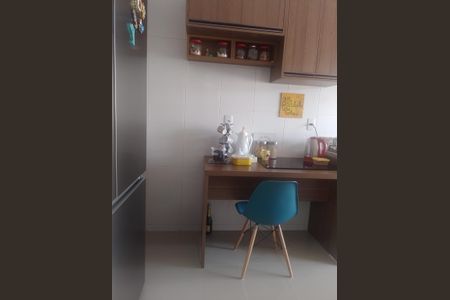 Cozinha de apartamento à venda com 2 quartos, 66m² em Vila Ipiranga, Porto Alegre