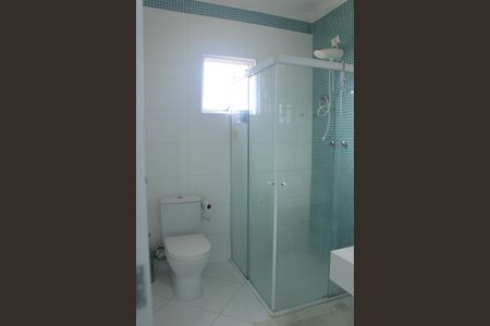 Casa à venda com 385m², 4 quartos e 7 vagasBanheiro da Suíte 3