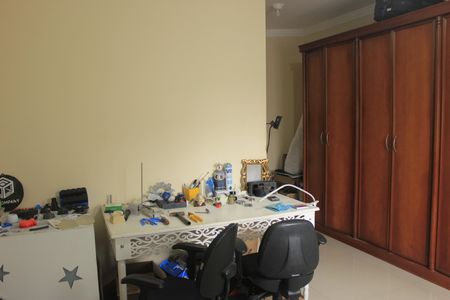 Casa à venda com 385m², 4 quartos e 7 vagasSuíte 1