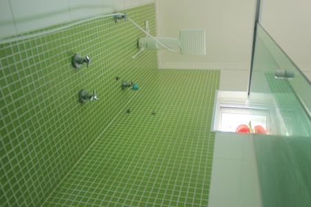 Casa à venda com 385m², 4 quartos e 7 vagasBanheiro da Suíte 2