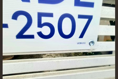 Casa à venda com 385m², 4 quartos e 7 vagasPlaquinha 