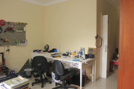 Casa à venda com 385m², 4 quartos e 7 vagasSuíte 1