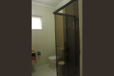 Casa à venda com 385m², 4 quartos e 7 vagasBanheiro da Suíte 1