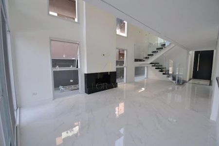 Casa de Condomínio à venda com 4 quartos, 320m² em Tamboré, Santana de Parnaíba