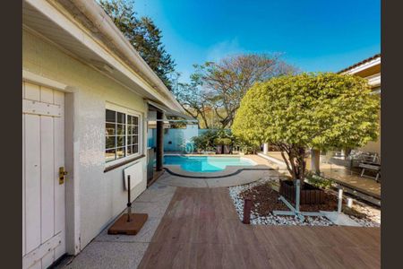 Casa à venda com 266m², 3 quartos e 4 vagas