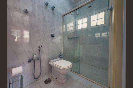 Casa à venda com 266m², 3 quartos e 4 vagas