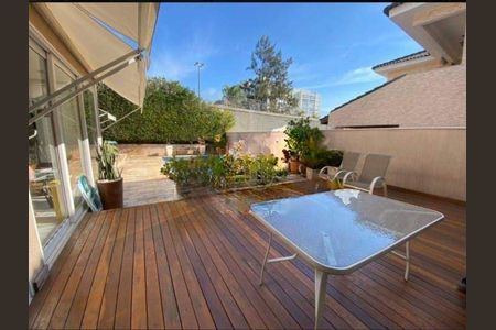 Casa à venda com 399m², 4 quartos e 4 vagas