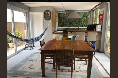 Casa à venda com 4 quartos, 399m² em Alphaville Conde II, Barueri