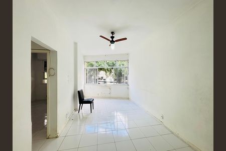 Apartamento à venda com 51m², 2 quartos e sem vaga