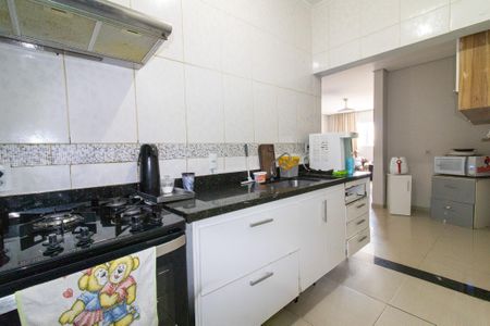 Casa à venda com 190m², 3 quartos e 2 vagas