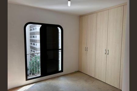 Quarto de apartamento para alugar com 2 quartos, 85m² em Itaim Bibi, São Paulo