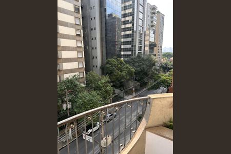 Apartamento para alugar com 85m², 2 quartos e 1 vaga Apartamento para alugar com 85m², 2 quartos e 1 vagaVaranda