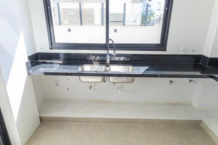 Apartamento à venda com 264m², 4 quartos e 3 vagas Apartamento à venda com 264m², 4 quartos e 3 vagasCozinha