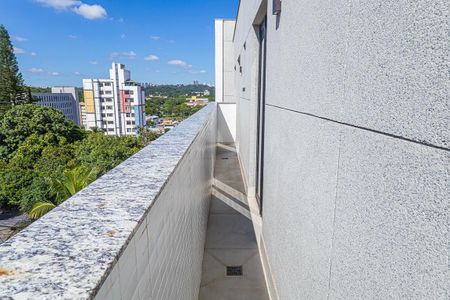 Apartamento à venda com 264m², 4 quartos e 3 vagas Apartamento à venda com 264m², 4 quartos e 3 vagasVaranda