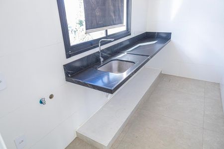 Apartamento à venda com 264m², 4 quartos e 3 vagas Apartamento à venda com 264m², 4 quartos e 3 vagasArea de serviço