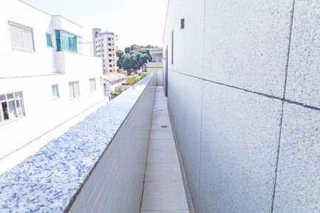Apartamento à venda com 264m², 4 quartos e 3 vagas Apartamento à venda com 264m², 4 quartos e 3 vagasvaranda