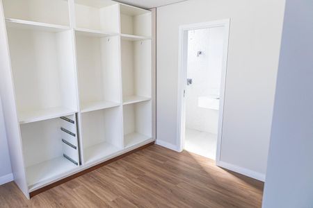 Apartamento à venda com 264m², 4 quartos e 3 vagas Apartamento à venda com 264m², 4 quartos e 3 vagasQuarto 4/ suite